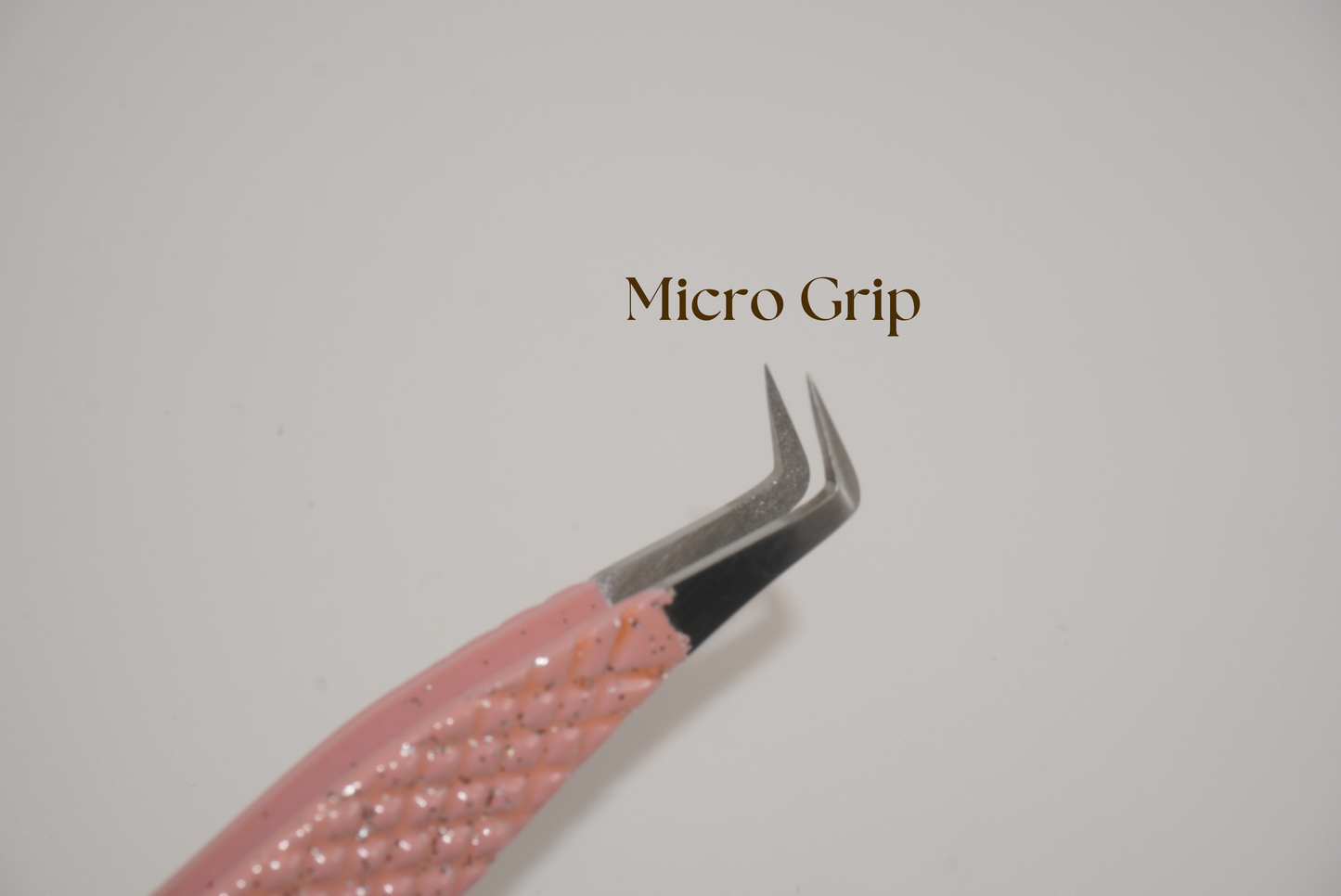 THE SWEETIE 90 DEGREE TWEEZER