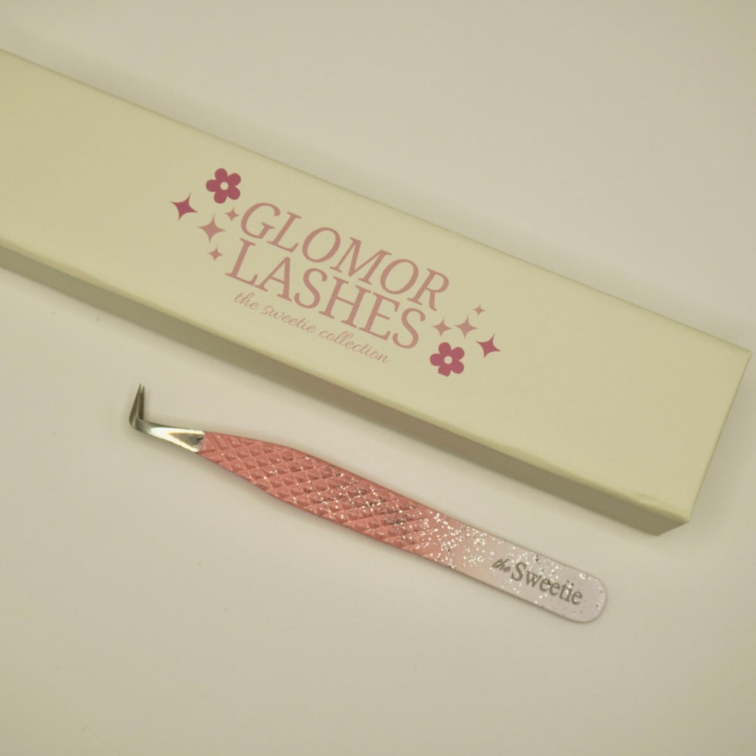 THE SWEETIE 90 DEGREE TWEEZER