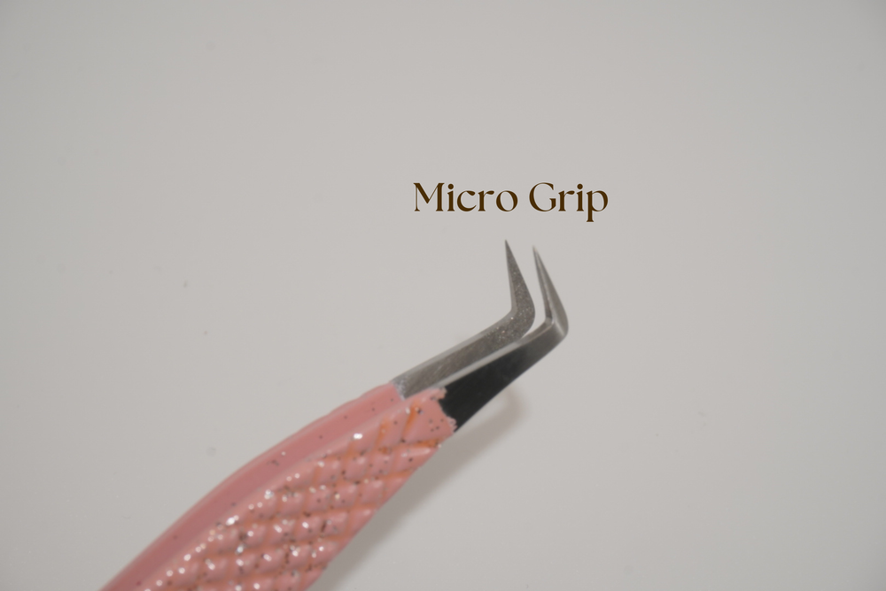 THE SWEETIE 90 DEGREE TWEEZER